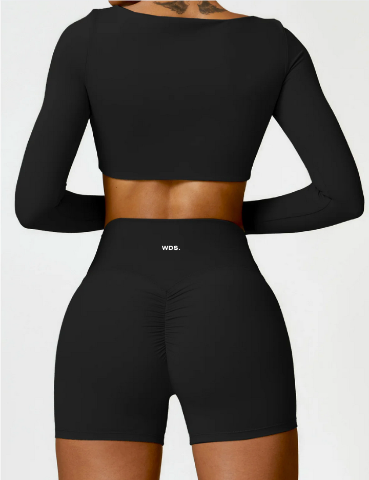 Ensemble short + haut manches longues 🖤